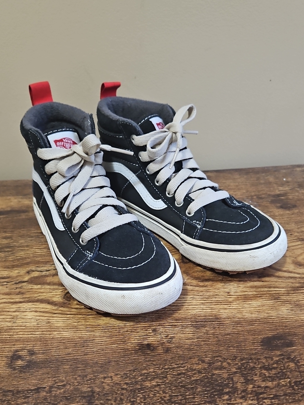 Vans MTE Sk8 Hi Black/White Waterproof Shoe Kids Size 3